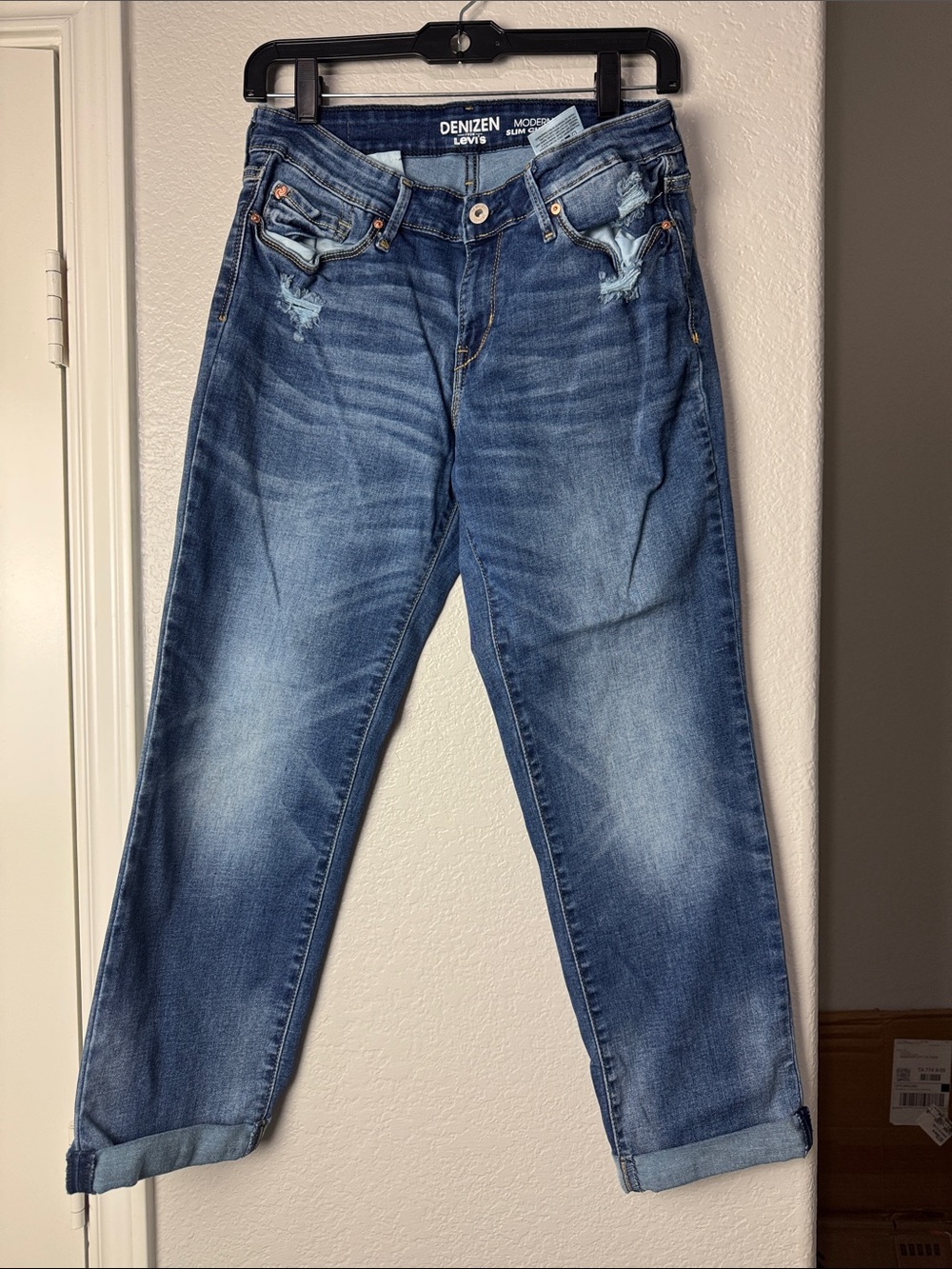 2 Denizen from Levi’s size 6 jeans
